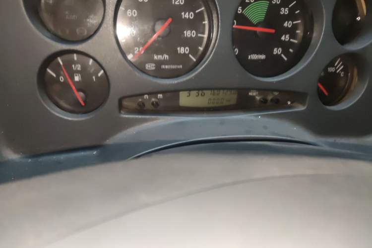 Used Iveco Turin 2009 2.5T-A32 Base Version Odometer Close Up
