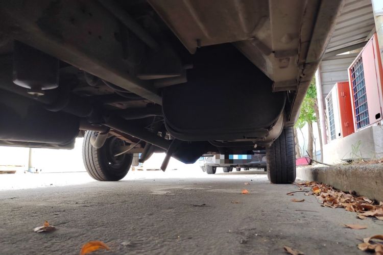 Used Iveco Turin 2009 2.8T-V42 Base Version Chassis Front Left