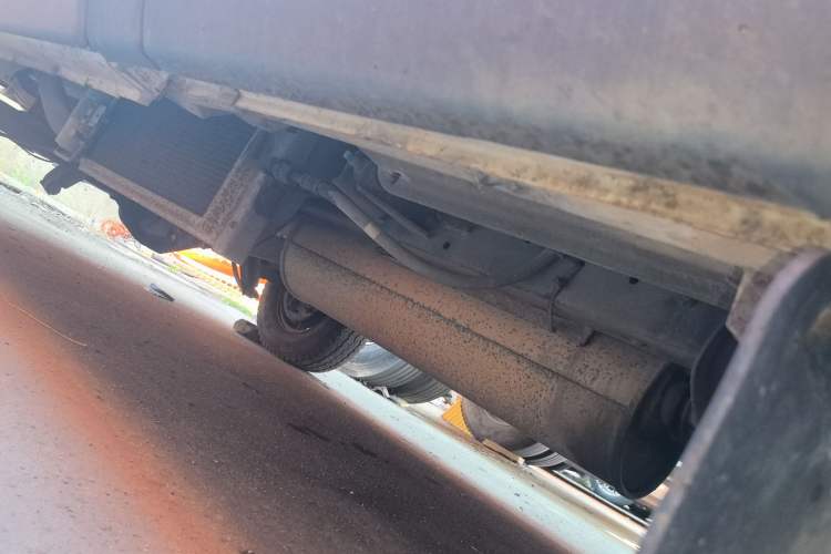 Used Iveco Turin 2009 2.5T-A32 Base Version Chassis Front Right
