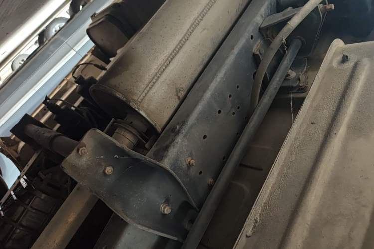 Used Iveco Turin 2009 2.5T-A32 Base Version Chassis Front Right