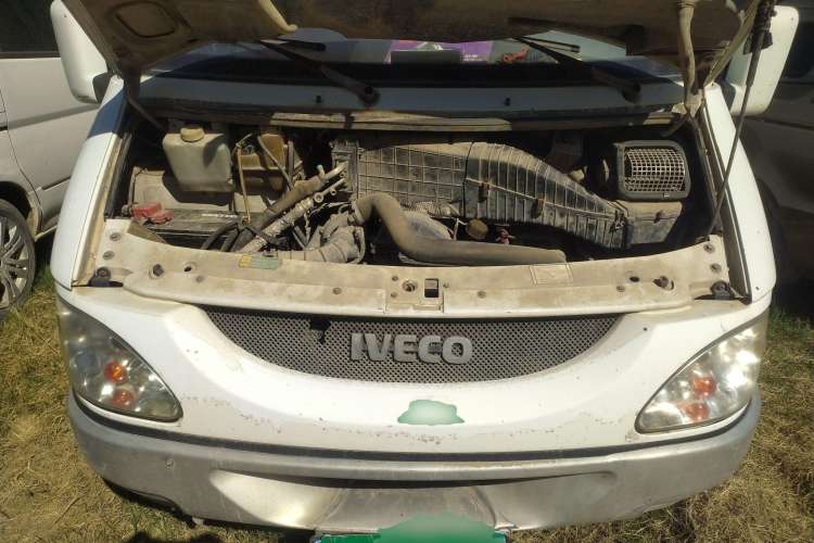 Used Iveco Turin 2009 2.5T-A32 Base Version Engine Bay