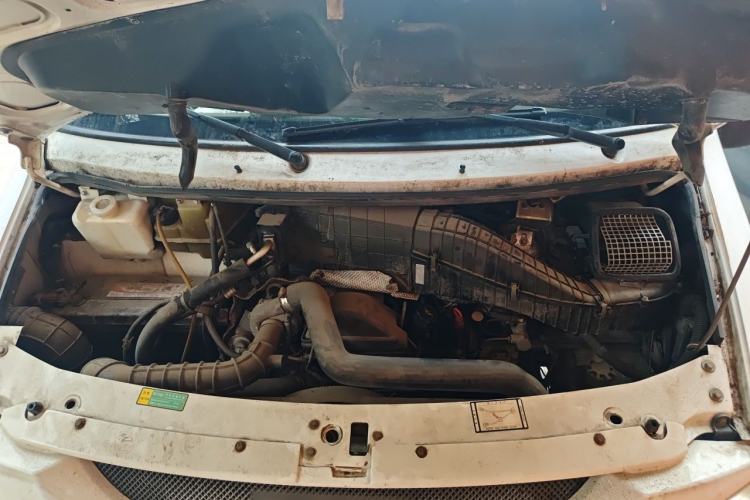 Used Iveco Turin 2009 2.5T-A32 Base Version Engine Bay