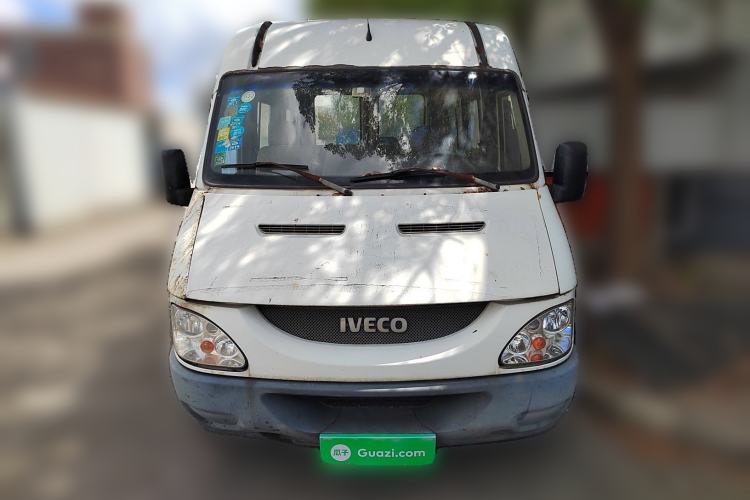 Used Iveco Turin 2009 2.8T-V42 Base Version Front
