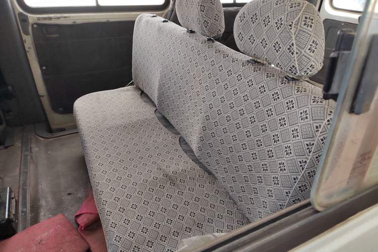 Used Iveco Turin 2009 2.8T-V42 Base Version Left Rear Seat