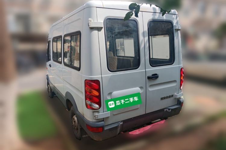 Used Iveco Turin 2009 2.5T-A32 Base Version Rear Left 45 Deg