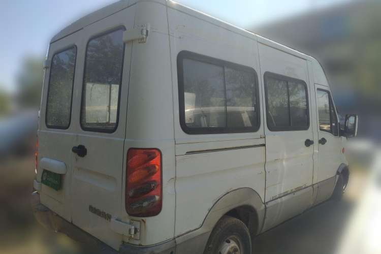 Used Iveco Turin 2009 2.5T-A32 Base Version Rear Right 45 Deg