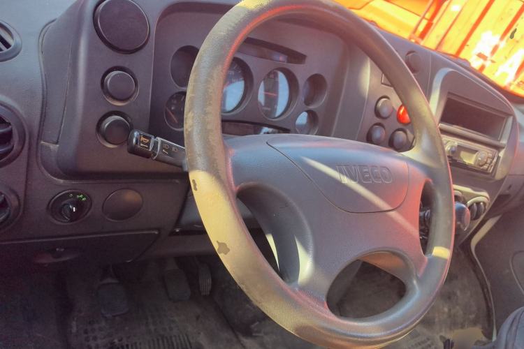 Used Iveco Turin 2009 2.5T-A32 Base Version Steering Wheel