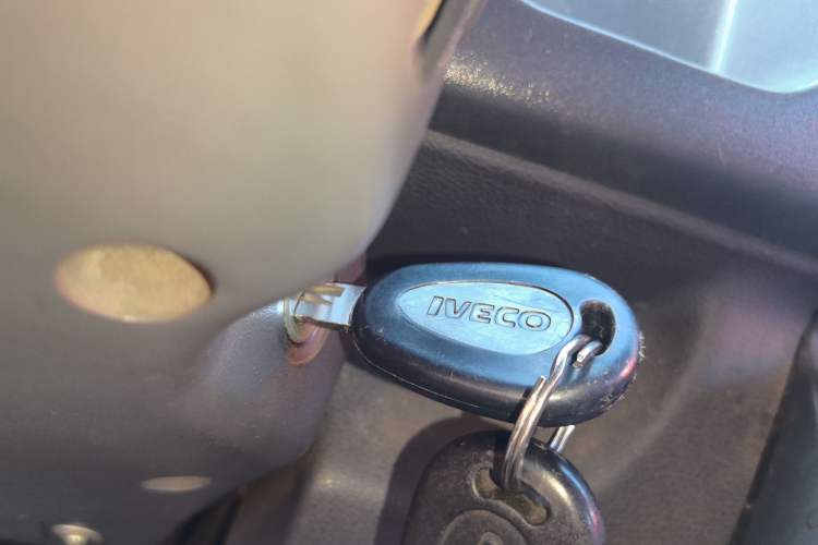 Used Iveco Turin 2009 2.5T-A32 Base Version Vehicle Key