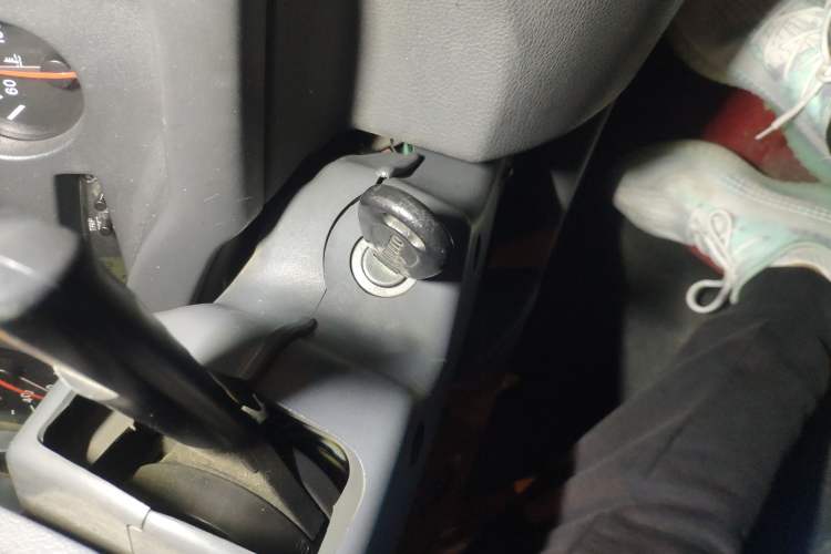 Used Iveco Turin 2009 2.5T-A32 Base Version Vehicle Key