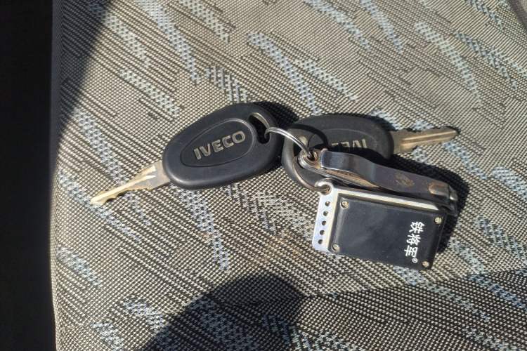 Used Iveco Turin 2009 2.5T-A32 Base Version Vehicle Key