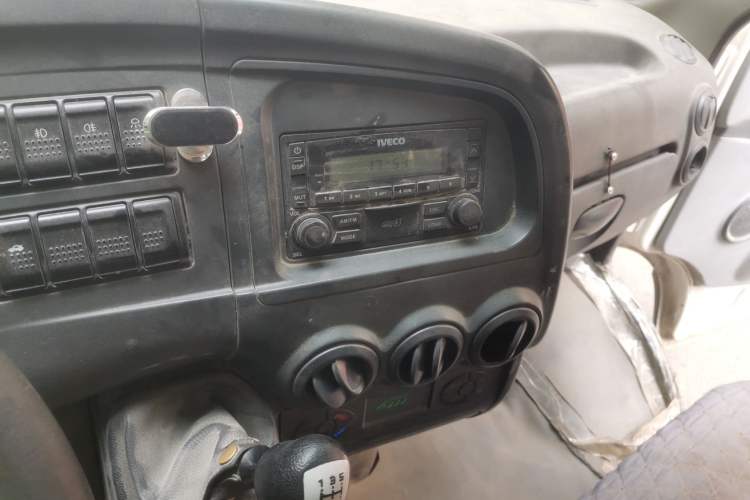 Used Iveco Turin  Audio And AC Panel