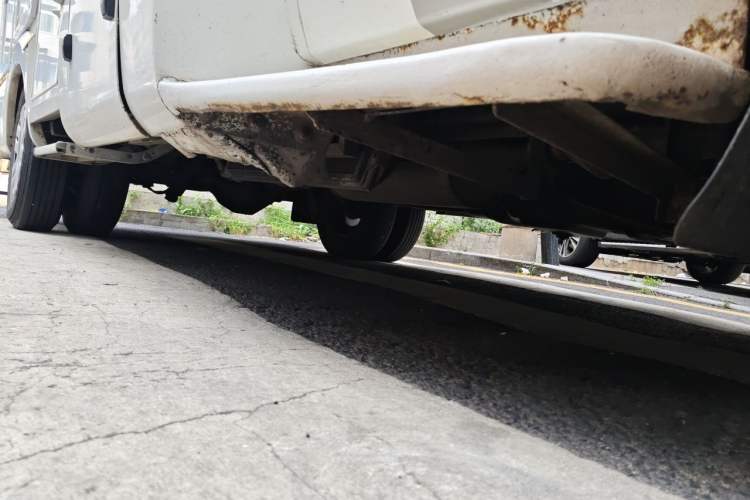 Used Iveco Turin  Chassis Front Right