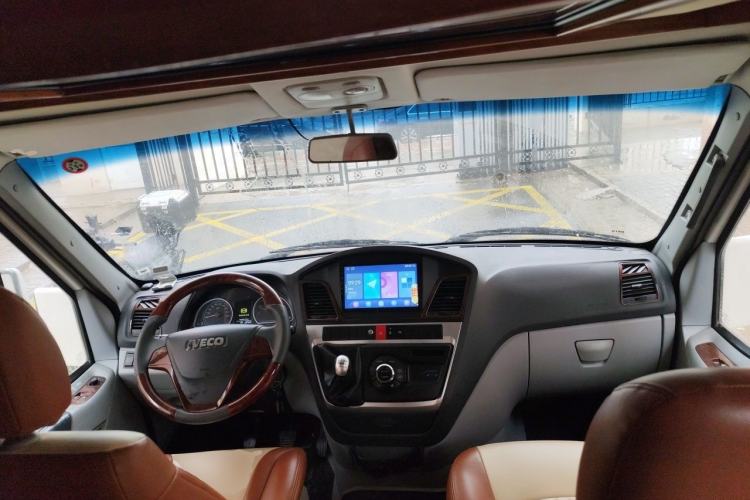 Used Iveco Turin  Center Console