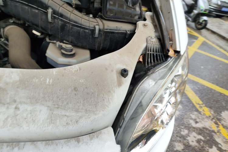 Used Iveco Turin  Engine Bay Left
