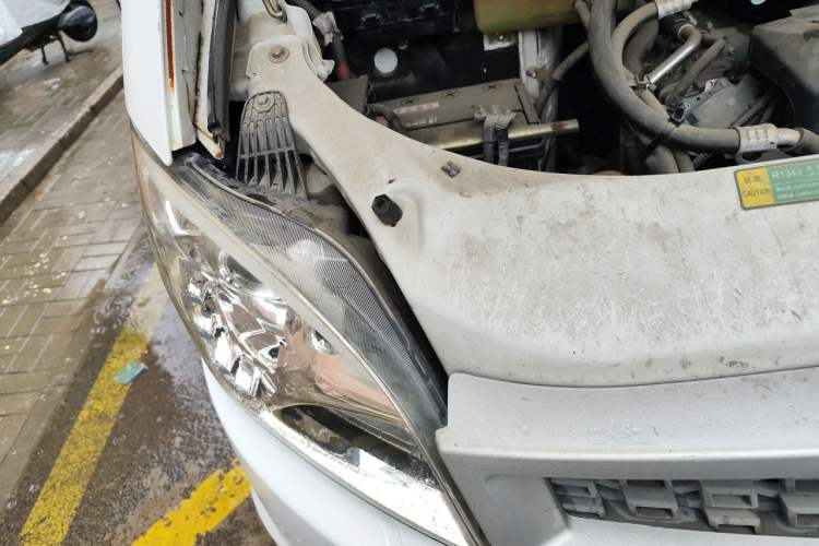 Used Iveco Turin  Engine Bay Right