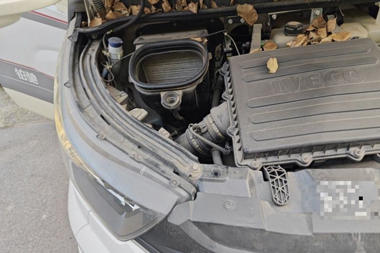 Used Iveco Turin  Engine Bay Right
