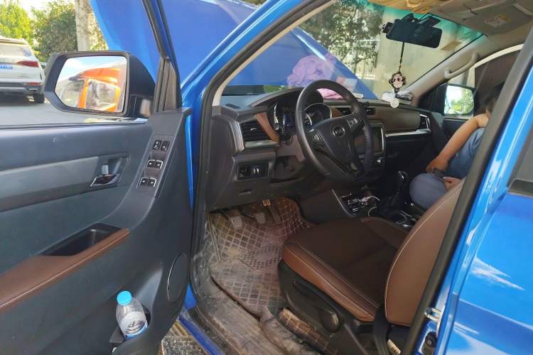 Used JAC 2019 2.0T Gasoline 4x4 Prestige Version Standard Double Cabin HFC4GA3-4D Driver Seat