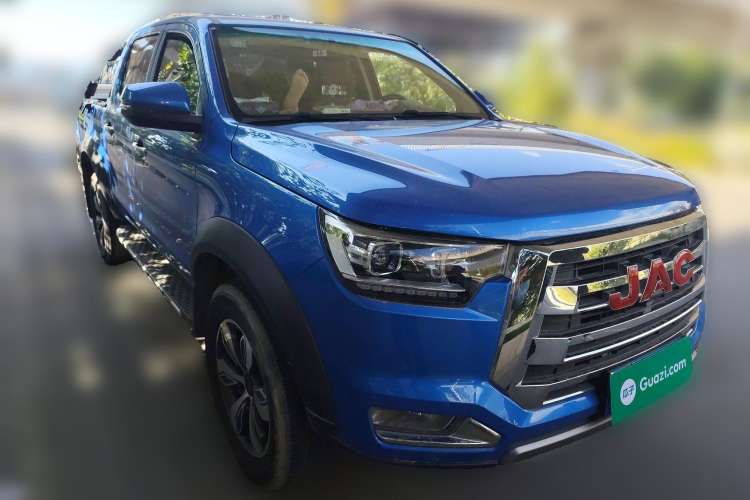 Used JAC 2019 2.0T Gasoline 4x4 Prestige Version Standard Double Cabin HFC4GA3-4D Front Right 45 Deg