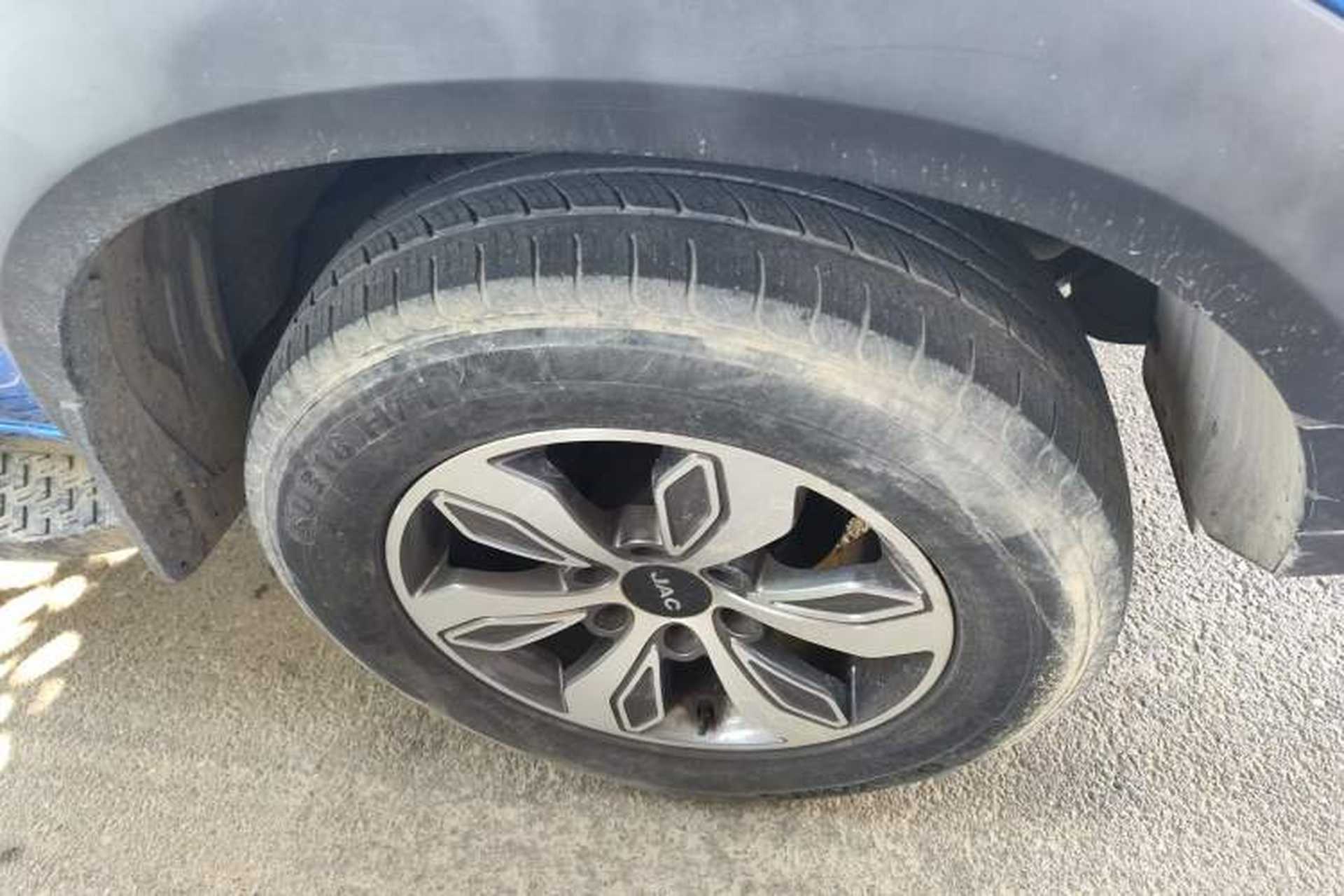 Used JAC 2019 2.0T Gasoline 4x4 Prestige Version Standard Double Cabin HFC4GA3-4D Right Front Wheel Hub