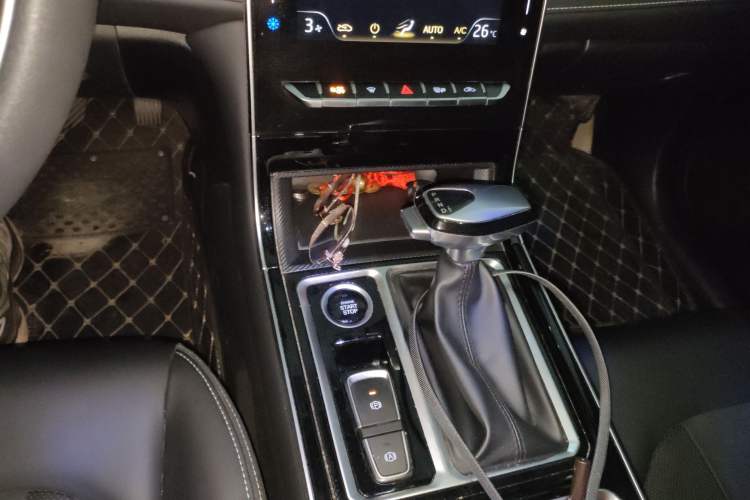 Used JAC A5 PLUS 2023 1.5T Automatic Luxury Model Gear Lever