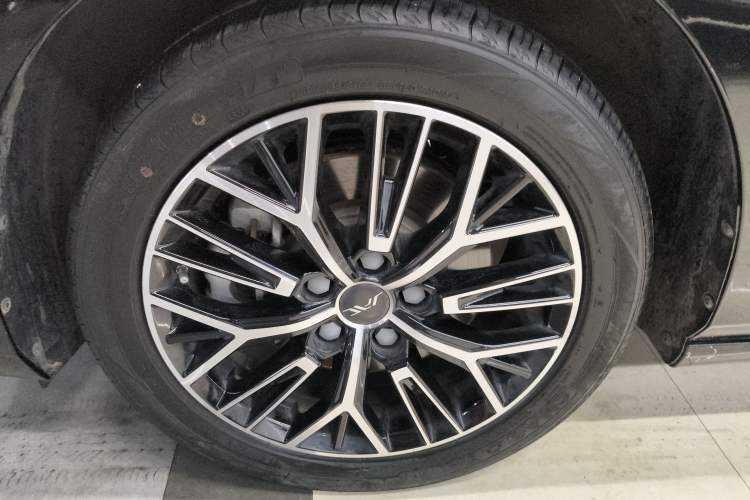 Used JAC A5 PLUS 2023 1.5T Automatic Luxury Model Exterior 7
