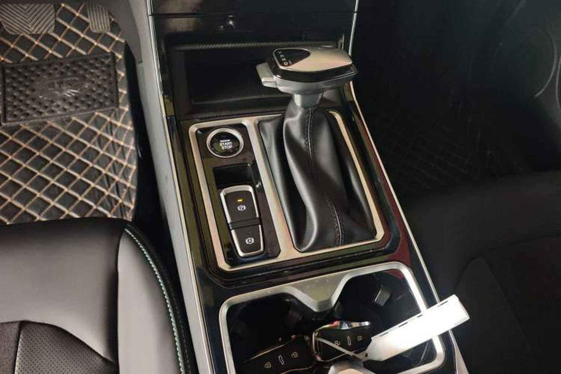Used JAC A5 PLUS 2023 1.5T Automatic Prestige Model Gear Lever
