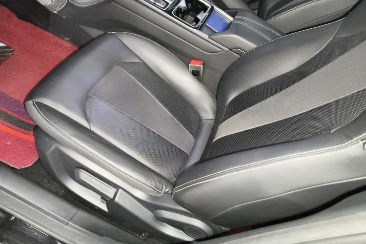 Used JAC A5 PLUS 2023 1.5T Automatic Luxury Model Left Front Seat