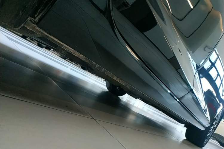 Used JAC A5 PLUS 2023 1.5T Automatic Prestige Model Right Side Sill