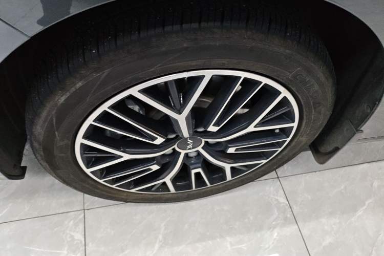 Used JAC A5 PLUS 2023 1.5T Automatic Prestige Model Left Front Wheel Hub