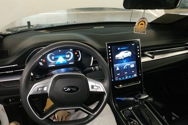 Used JAC A5 PLUS 2023 1.5T Automatic Luxury Model Center Console