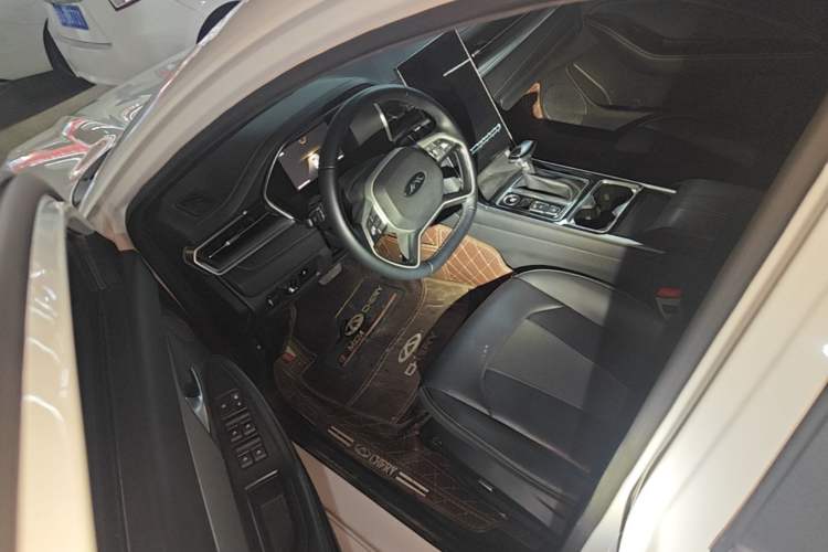 Used JAC A5 PLUS 2023 1.5T Automatic Prestige Model Driver Seat