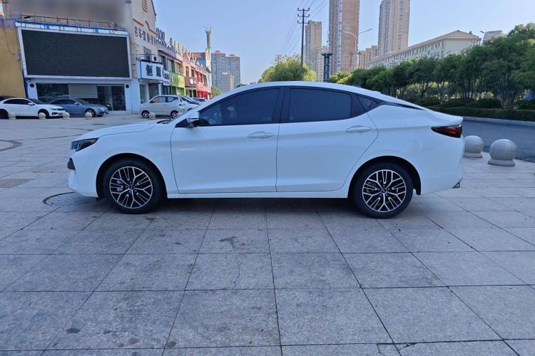 Used JAC A5 PLUS 2023 1.5T Automatic Prestige Model Exterior 3