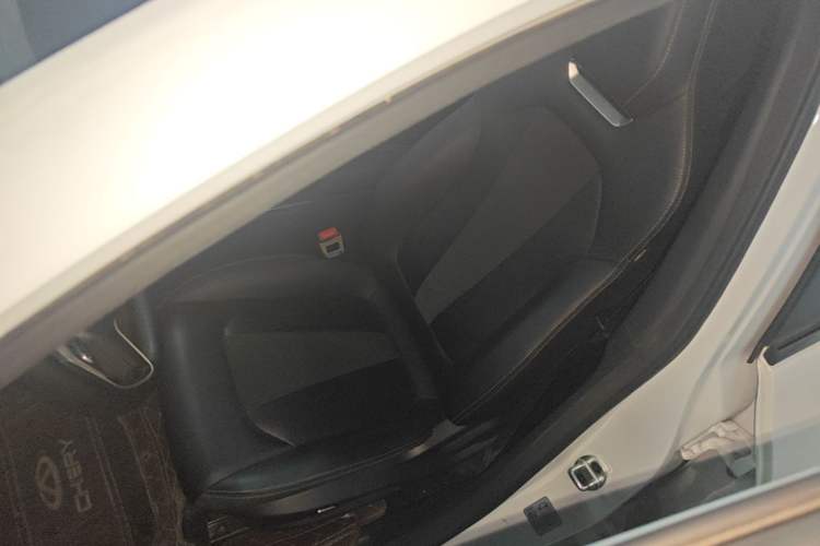 Used JAC A5 PLUS 2023 1.5T Automatic Prestige Model Left Front Seat