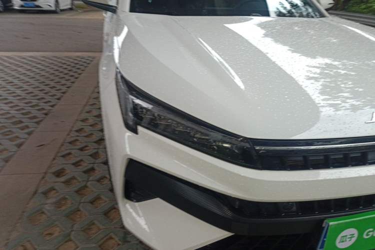 Used JAC A5 PLUS 2023 1.5T Automatic Luxury Model Right Front Headlight