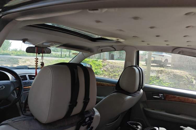 Used JAC Group Binyue 2012 2.0L Automatic Luxury Version Headliner