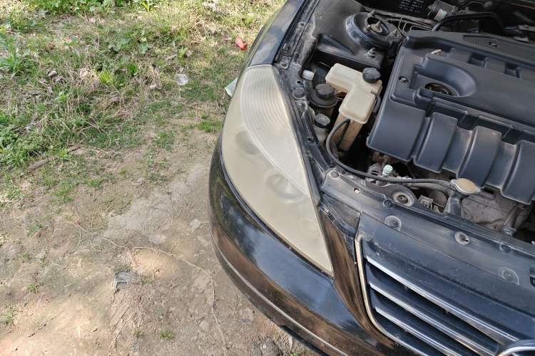 Used JAC Group Binyue 2012 2.0L Automatic Luxury Version Right Front Headlight