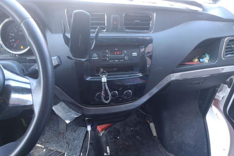 Used JAC Group Blue Cat 2023 M2 Eves Power 41.86kWh Comfort Edition Audio And AC Panel