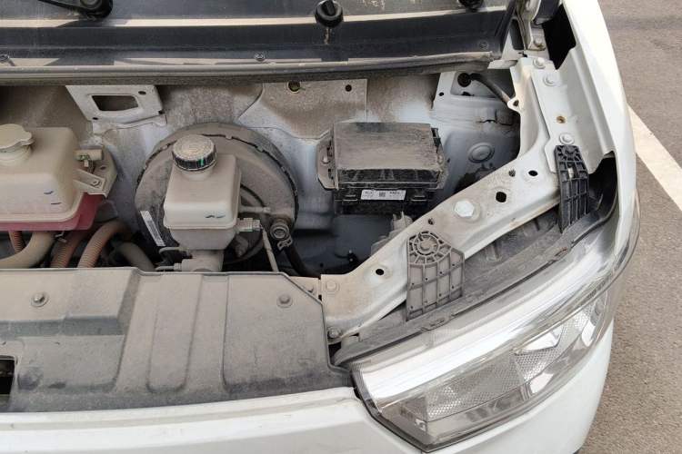 Used JAC Group Blue Cat 2023 M1 Zhongxinhang 38.64kWh Elite Edition Engine Bay Left