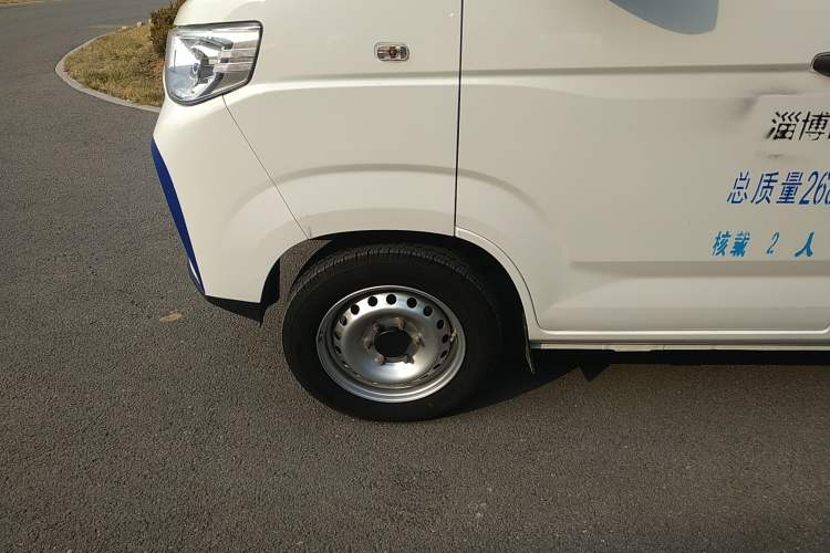 Used JAC Group Blue Cat 2023 M1 Guoxuan Hi-Tech 40.55 kWh Elite Edition Exterior 4