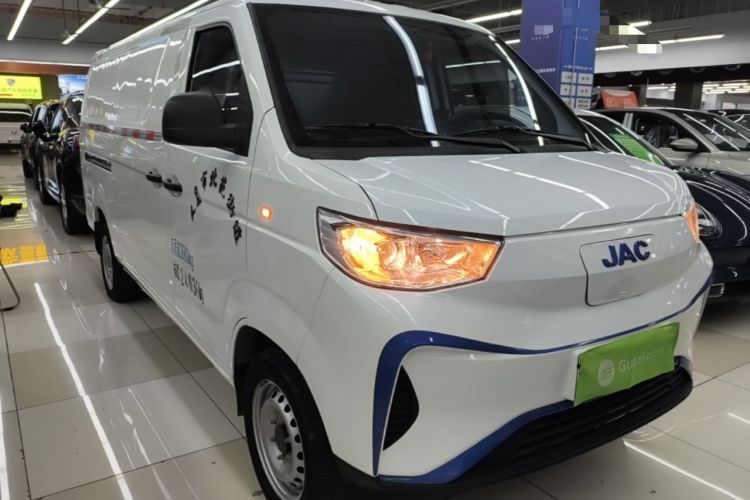 Used JAC Group Blue Cat 2023 M1 Guoxuan Hi-Tech 40.55 kWh Elite Edition Front Right 45 Deg