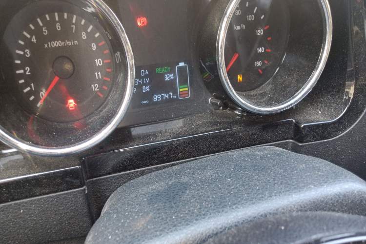 Used JAC Group Blue Cat 2023 M2 Eves Power 41.86kWh Comfort Edition Odometer Close Up