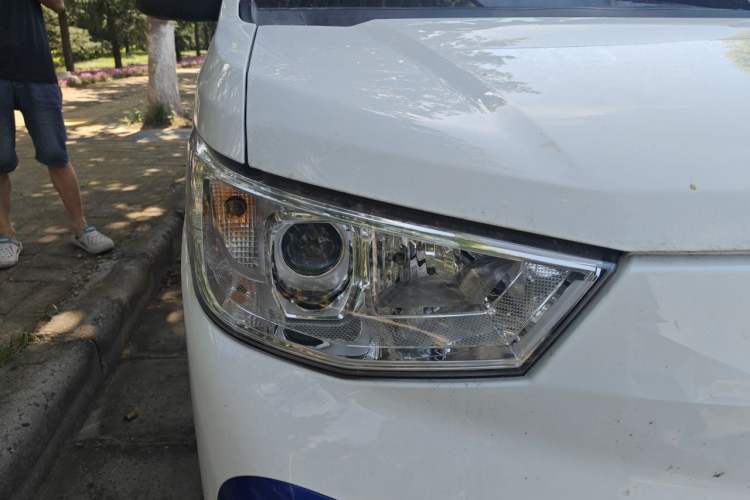 Used JAC Group Blue Cat 2023 M1 Guoxuan Hi-Tech 40.55 kWh Elite Edition Right Front Headlight