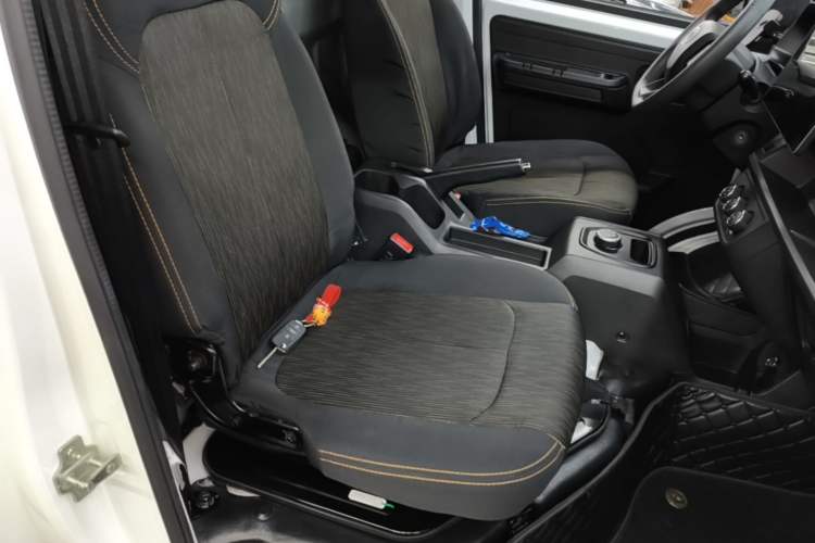 Used JAC Group Blue Cat 2023 M1 Guoxuan Hi-Tech 40.55 kWh Elite Edition Right Front Seat