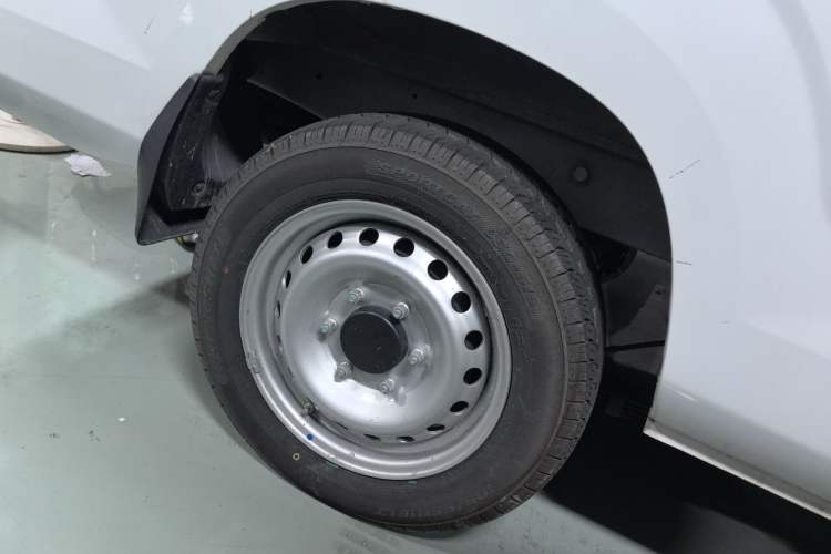 Used JAC Group Blue Cat 2023 M1 Guoxuan Hi-Tech 40.55 kWh Elite Edition Right Rear Wheel Hub