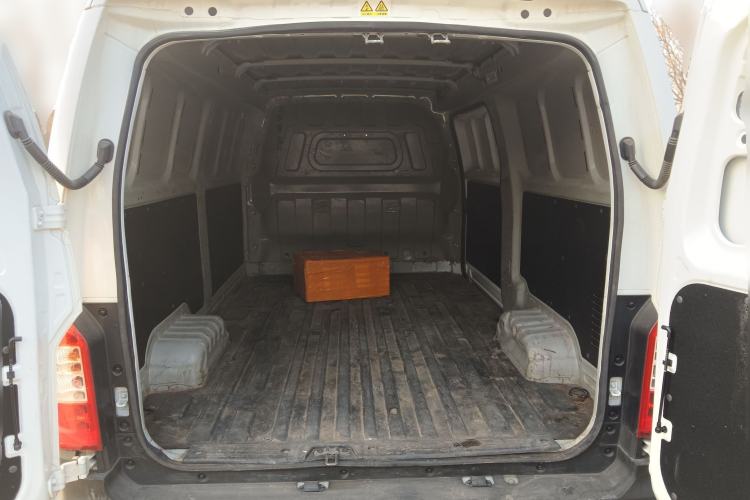 Used JAC Group Blue Cat 2023 M1 Guoxuan Hi-Tech 40.55 kWh Elite Edition Trunk