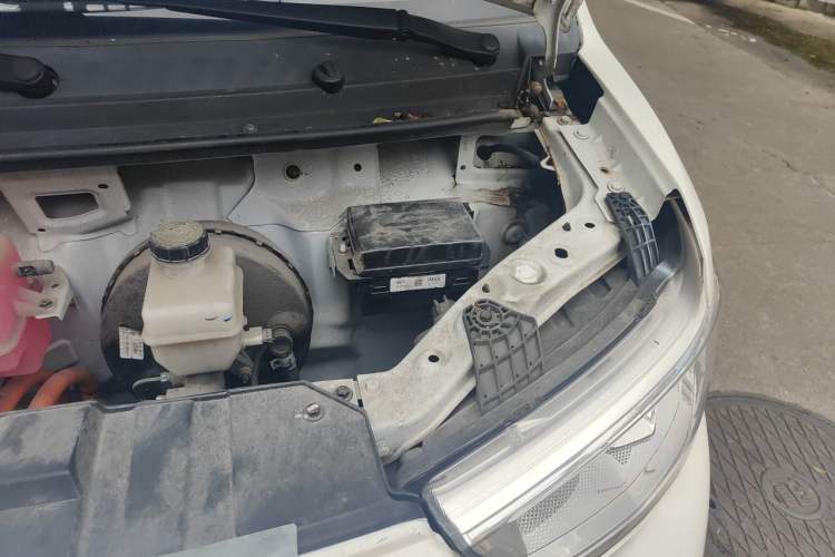 Used JAC Group Blue Cat 2024 M1 Guoxuan Hi-Tech 38.7 kWh Flagship Edition Engine Bay Left