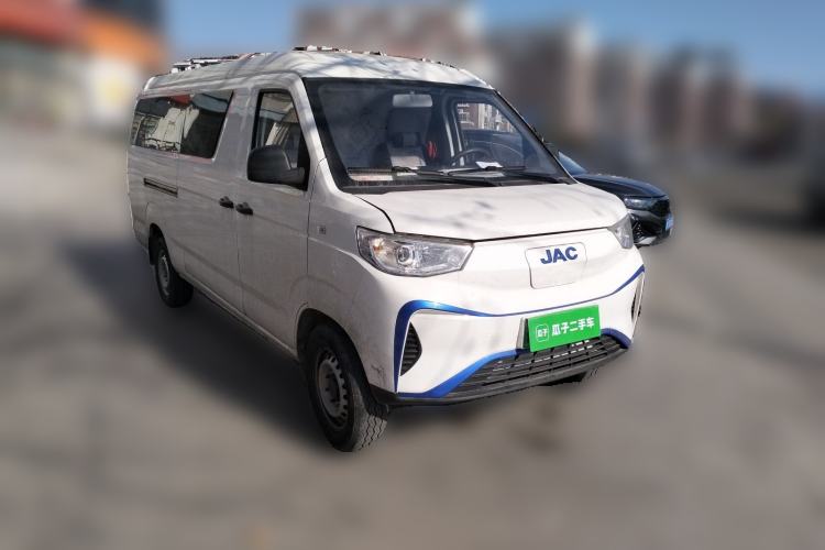 Used JAC Group Blue Cat 2025 Chongqing Innovision 50.38kWh Passenger Version 6 Seats Front Right 45 Deg
