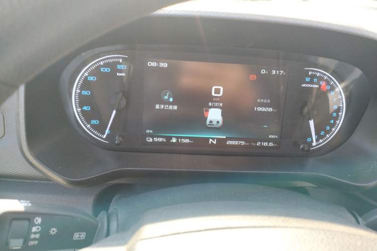 Used JAC Group Blue Cat 2025 Chongqing Innovision 50.38kWh Passenger Version 6 Seats Instrument Cluster
