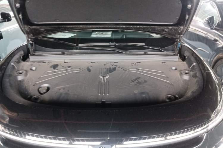 Used JAC Group COURAGE 2024 Long-Range Supercharge Edition Engine Bay