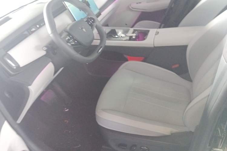 Used JAC Group COURAGE 2024 Long-Range Supercharge Edition Left Front Seat